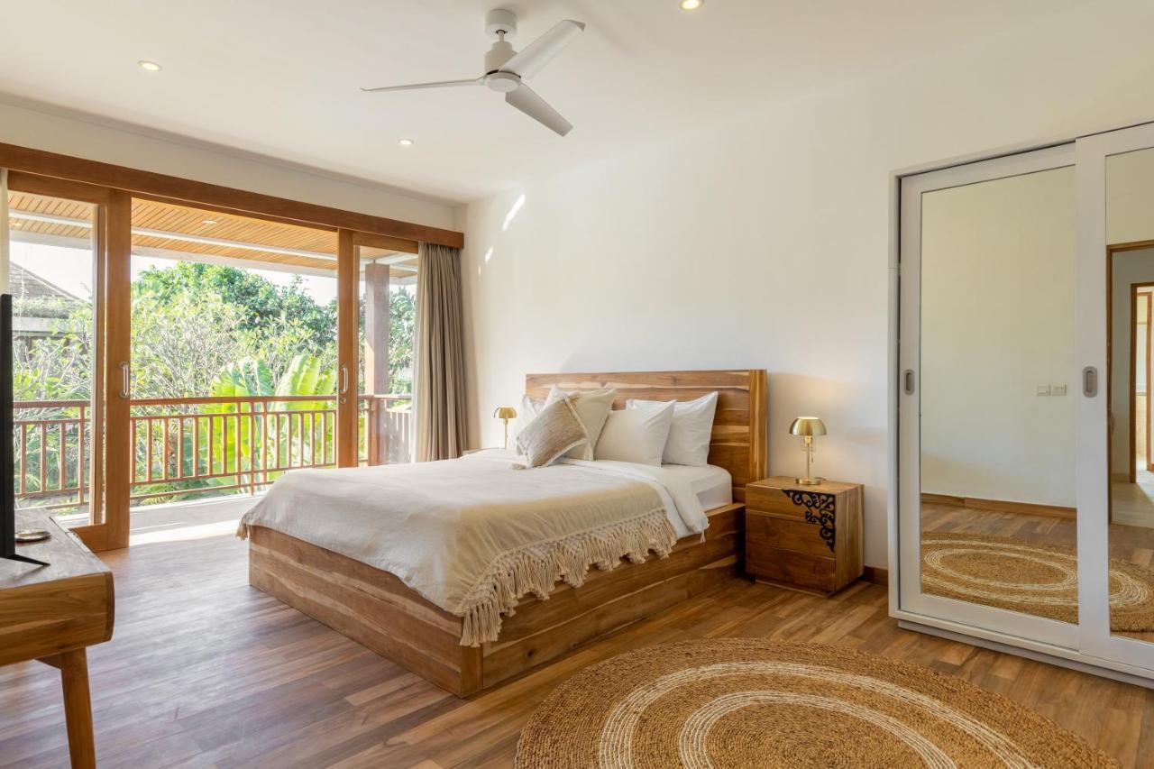 Villa Lumut 3 Bedrooms Central Seminyak Dış mekan fotoğraf