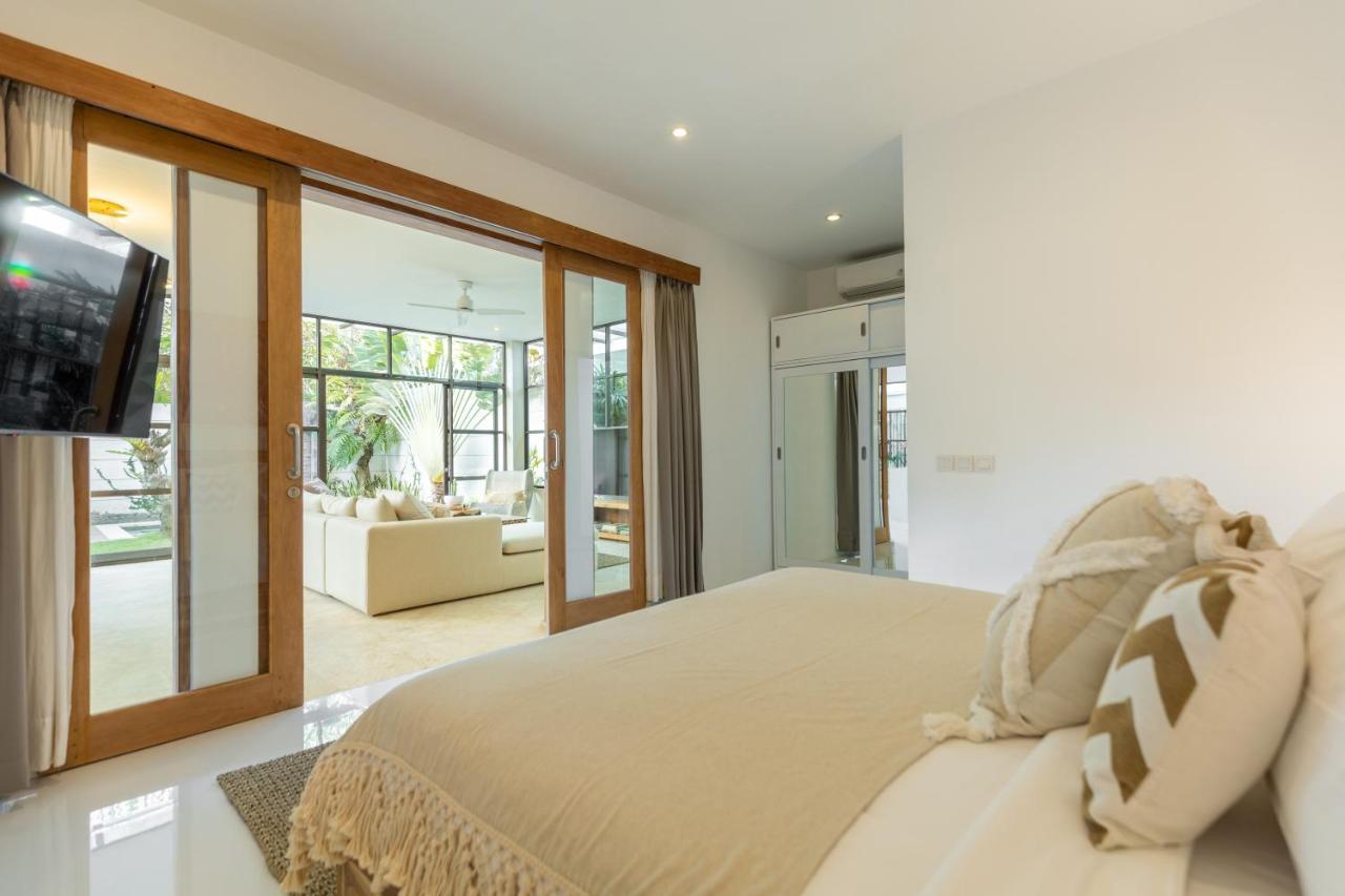 Villa Lumut 3 Bedrooms Central Seminyak Dış mekan fotoğraf