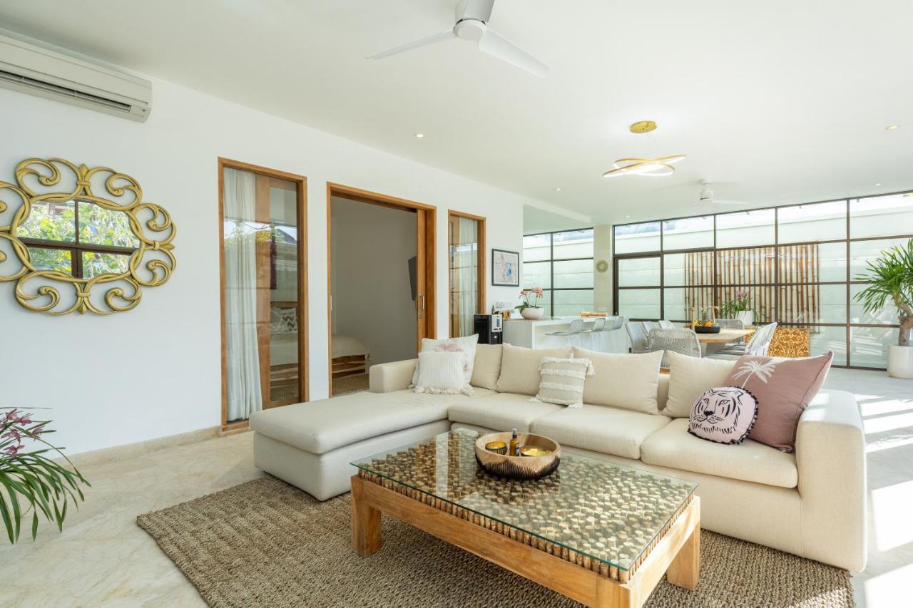 Villa Lumut 3 Bedrooms Central Seminyak Dış mekan fotoğraf