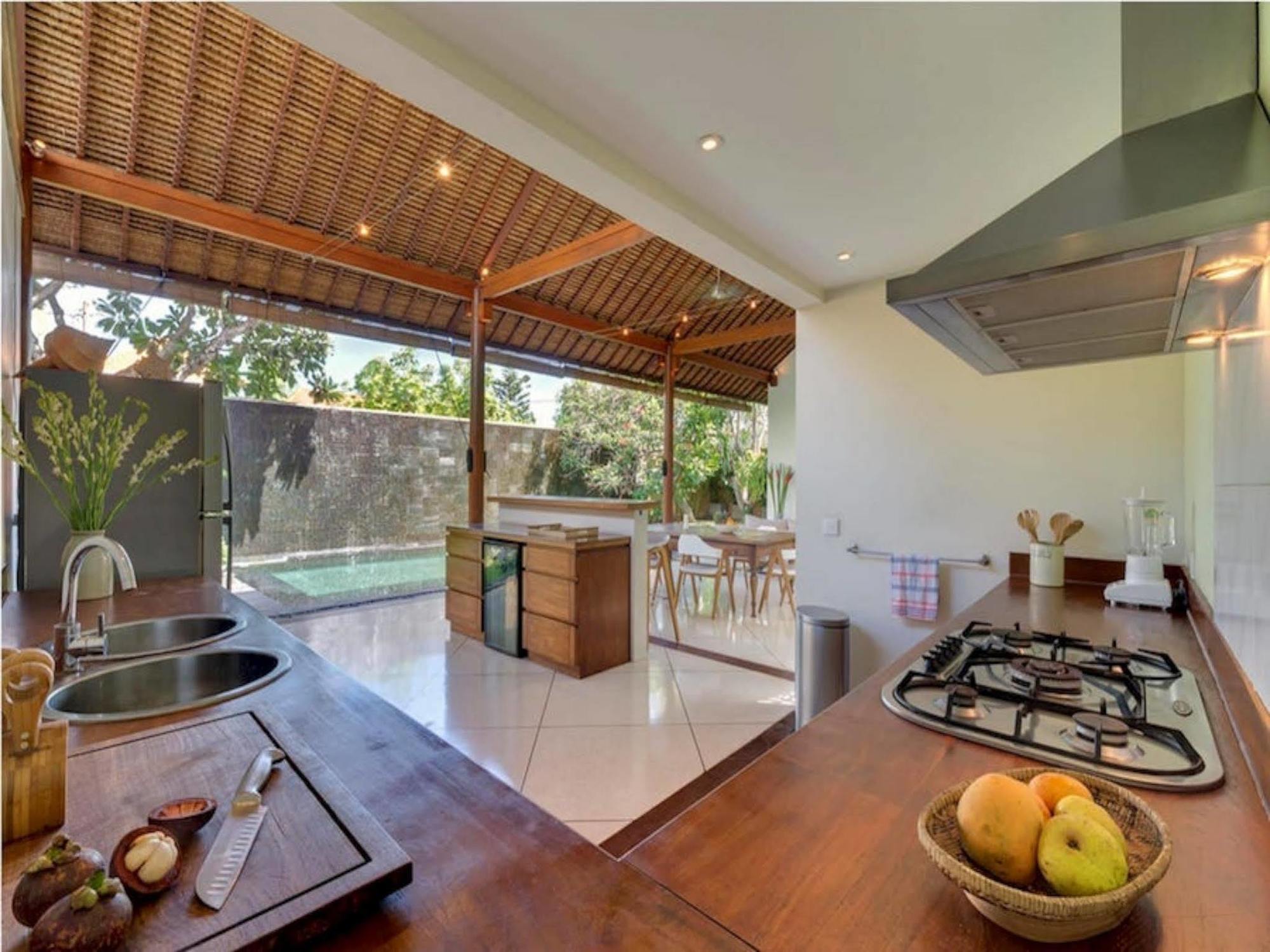 Villa Lumut 3 Bedrooms Central Seminyak Dış mekan fotoğraf